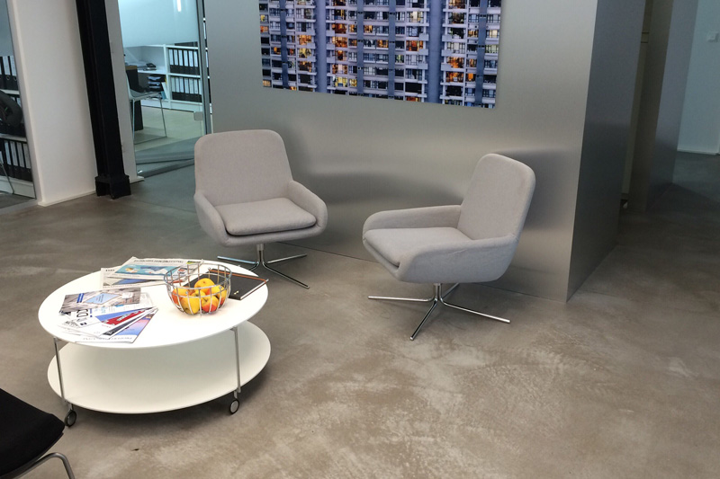 04-raumwerk-koeln-fugenlose-fussboeden-und-wandflaechen-mit-produkten-von-porviva